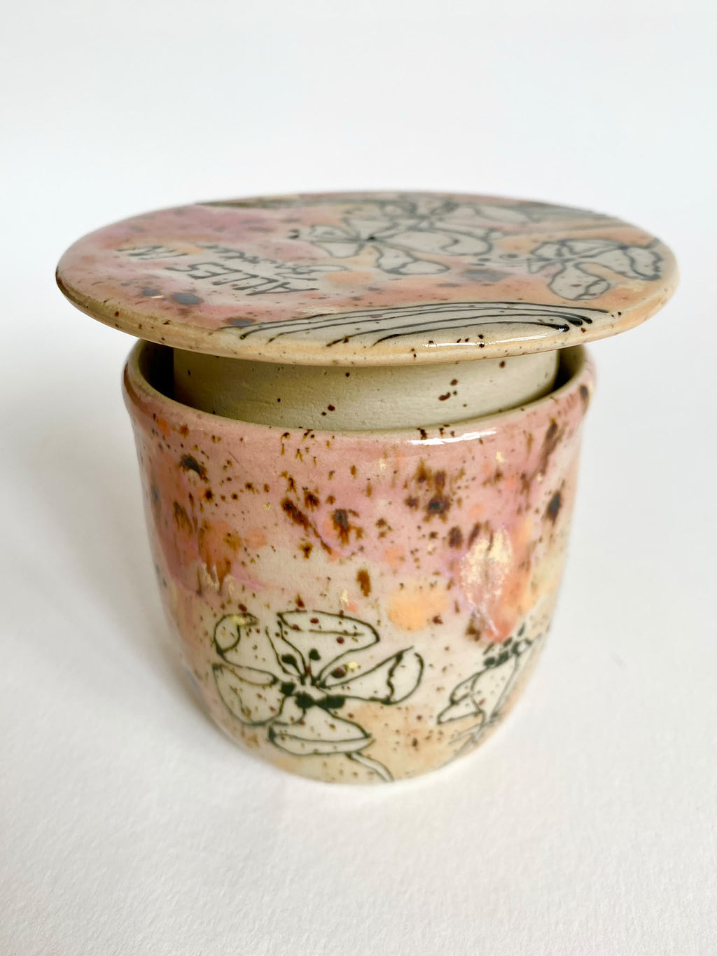 Blumige Französische Butterdose "Alles in Butter"