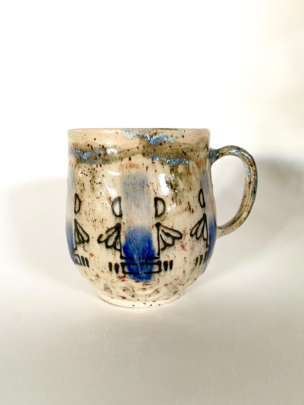 Tasse mit Henkel Muster blau