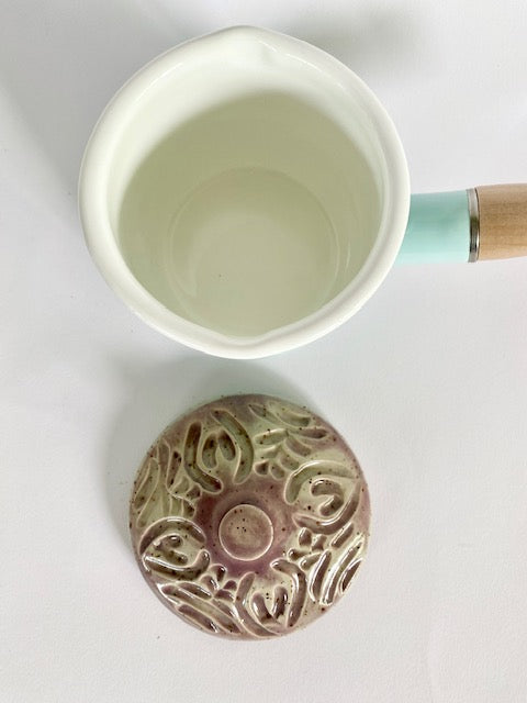 Milchtöpfchen mint mit Keramikdeckel / lila