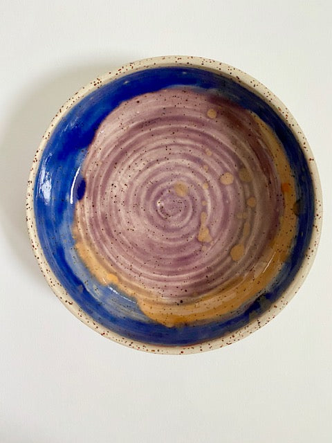 Schale / tiefer Teller mit Farbverlauf blau / gelb / violett