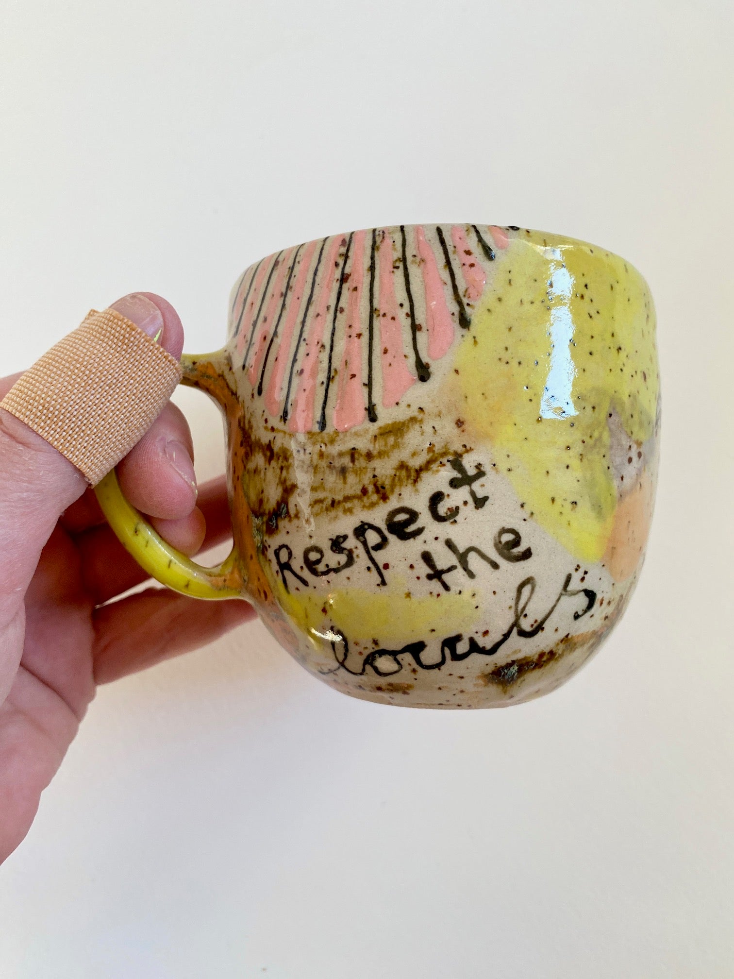Tasse Taube gelb  - Respect the locals