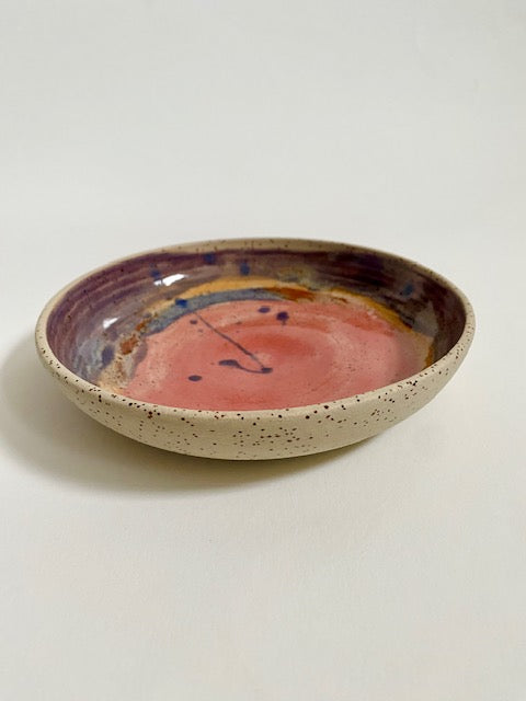 Schale / tiefer Teller mit Farbverlauf blau / gelb / violett / lachs
