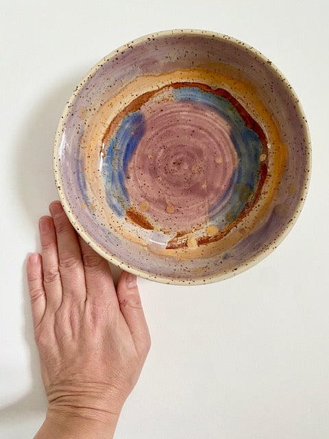 Schale / tiefer Teller mit Farbverlauf blau / gelb / violett /braun