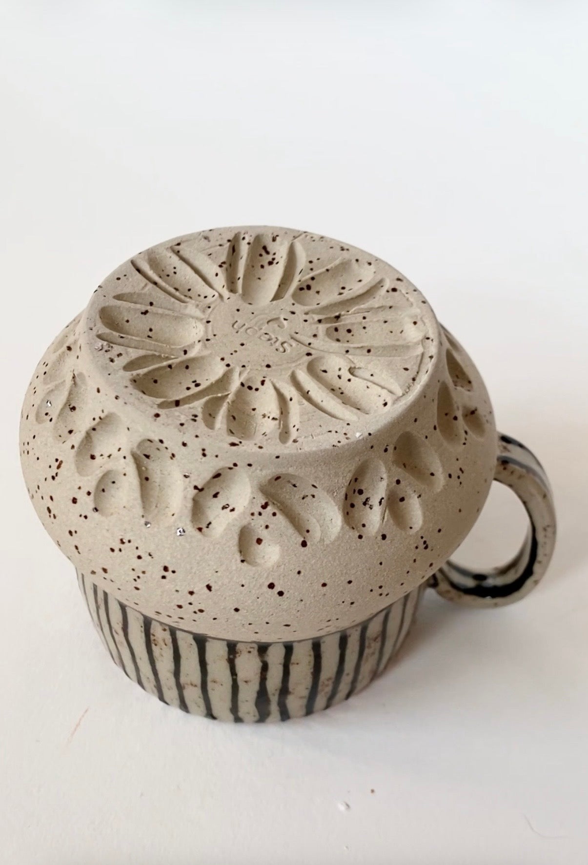 Tasse "Streifen" rosa / schwarz / natur